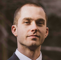 Thomas Whitfield, analista de trading especialista no mercado cripto, retrato